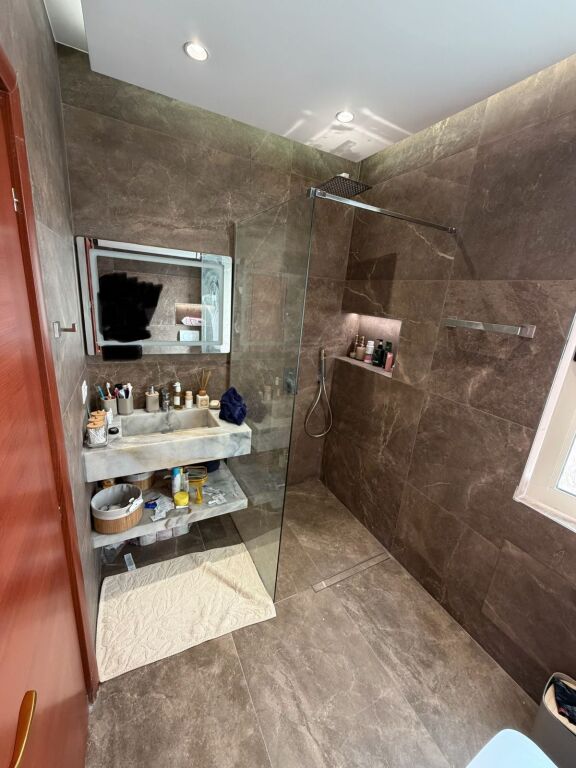 Apartament 3+1+2 per shitje Rruga e Thesarit Fresk !