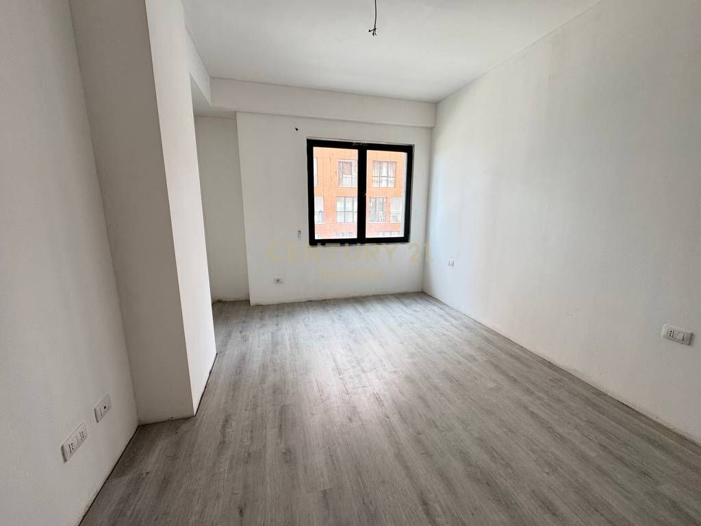 APARTAMENT 2+1+2 TUALETE PER SHITJE PRANE KOMPLEKSIT URBAN GATE 160,000 €