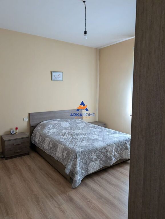 JEPET APARTAMENT ME QERA 2+1+BALLKONE "FRESK" 500 EURO