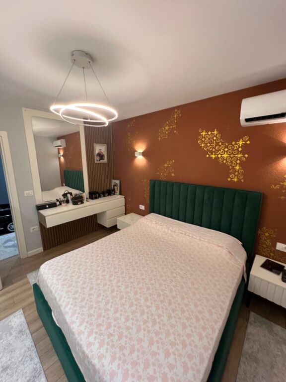 Shitet Apartament 2+1 ne Porcelan