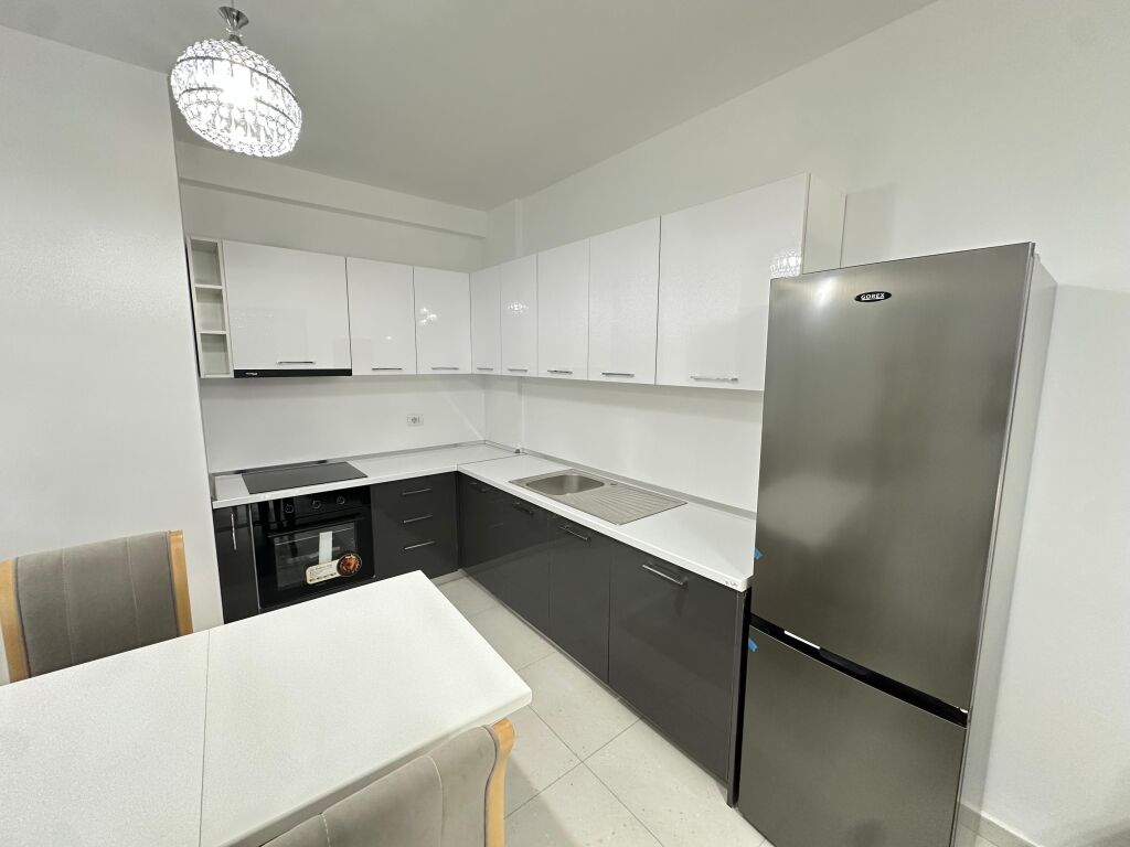 Jepet me Qira Apartament 1+1+parkim  Rezidenca Tirana Akses | Ish Dogana përballë Pati Travel,  çdo gjë e re