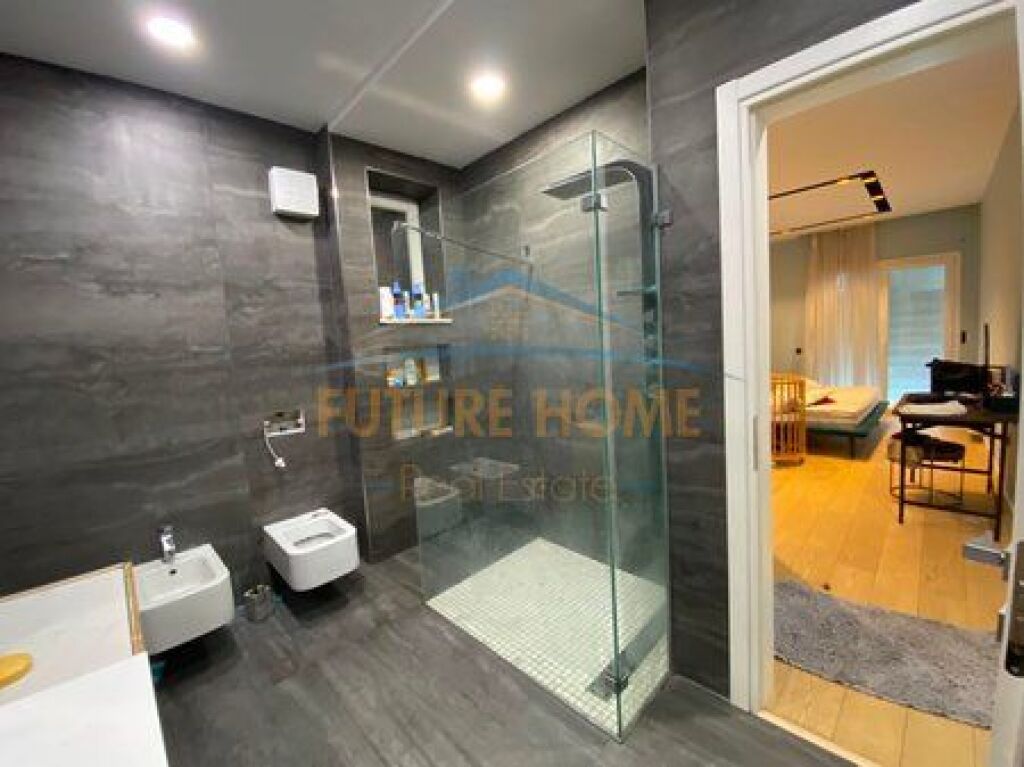 Shitet, Apartament 3+1+2, Kopshti Botanik