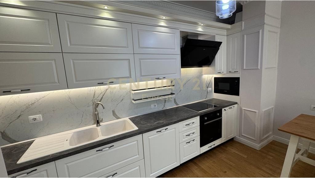 Shesim Apartament 3+1 me Post Parkimi – Kopshti Zoologjik, Rr. Eduart Mano 340,000 €