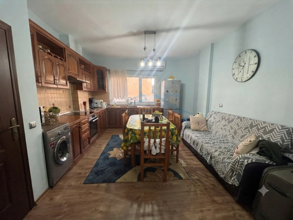 Shitet, Apartament 2+1, Jordan Misja, Tiranë