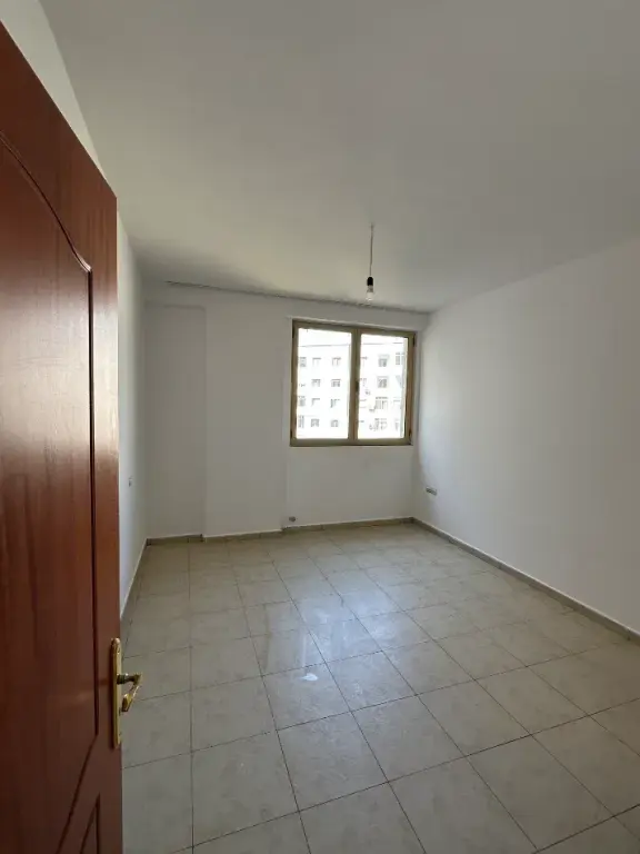 Affitto | Apartament 1 + 1 | Fresku | 300 €/mese