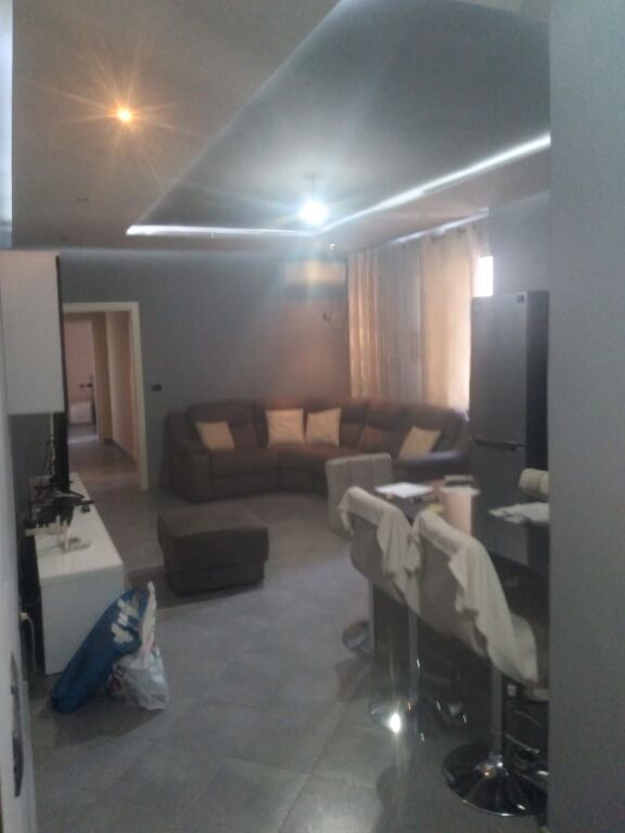 Apartament 2+1, Unaza e Re!

