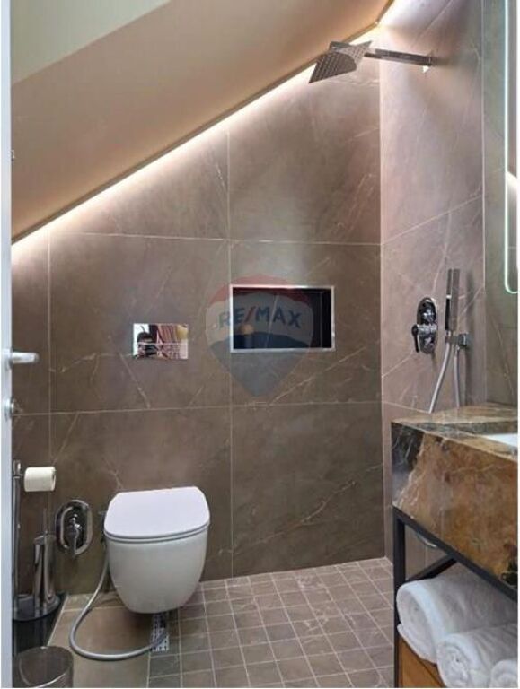 🌟 Apartament Studio Luksoz me Qira pranë 21 Dhjetorit! 🌟