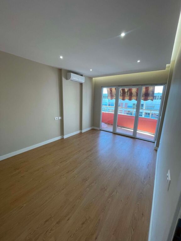 Opportunity, 2+1 for sale, 190000 euros near the center