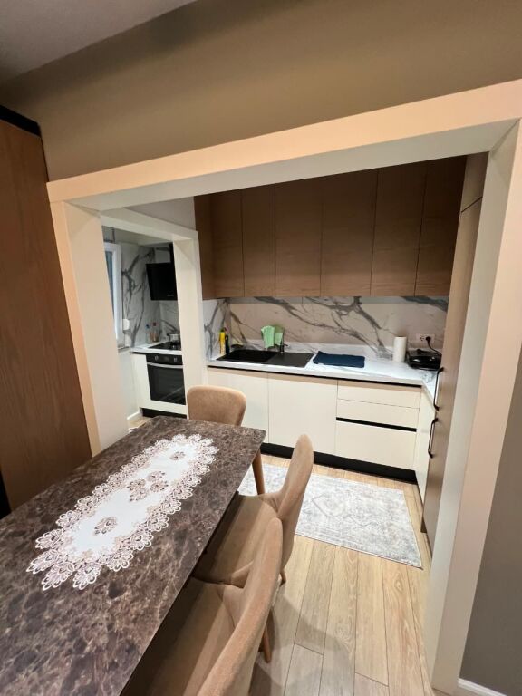 Shitet Apartament 2+1 ne Porcelan