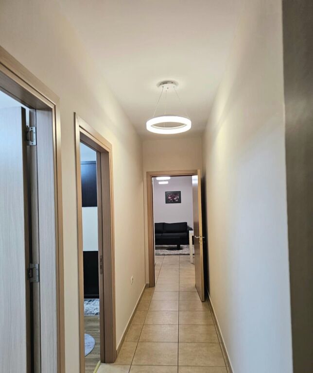 In affitto 2+1+1 Via 5 Maji 55.000 leke