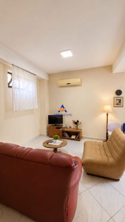 JEPET GARSONIERE ME QERA 50M2 "AFER LIQENIT" 350.000 LEKE