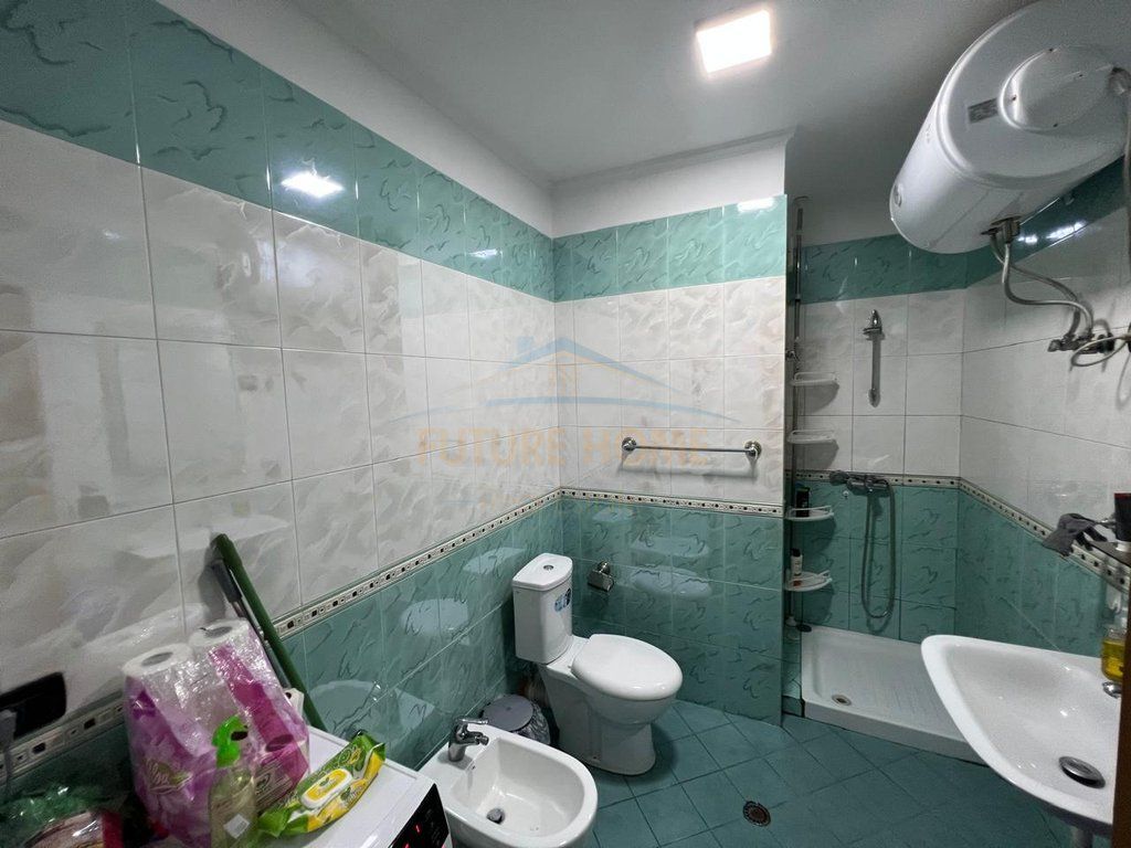Qira, Apartament 3+1+2, Ish Parku I Autobuzave
