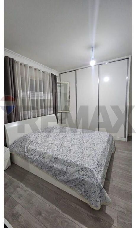 Apartament 1+1 shtepi Private, Prane Delijogjit, rruga Stavri Themeli