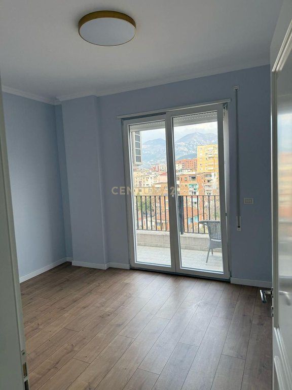 🏡 Appartamento 3+1+2 in affitto a Porcelan