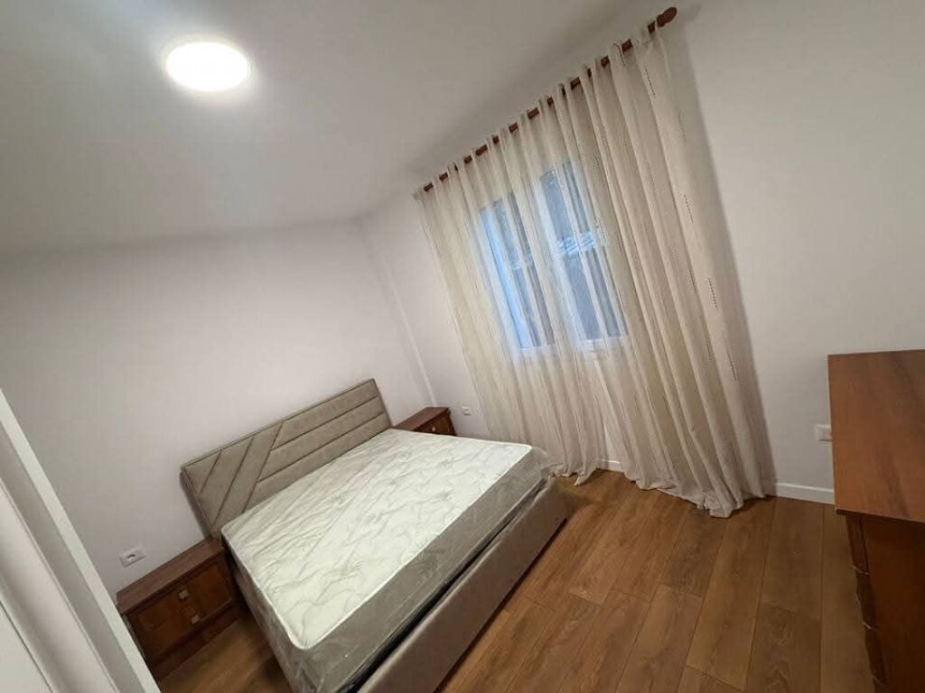 SHTEPI PRIVATE 2+1 ME QERA - SHKOZE, TIRANE