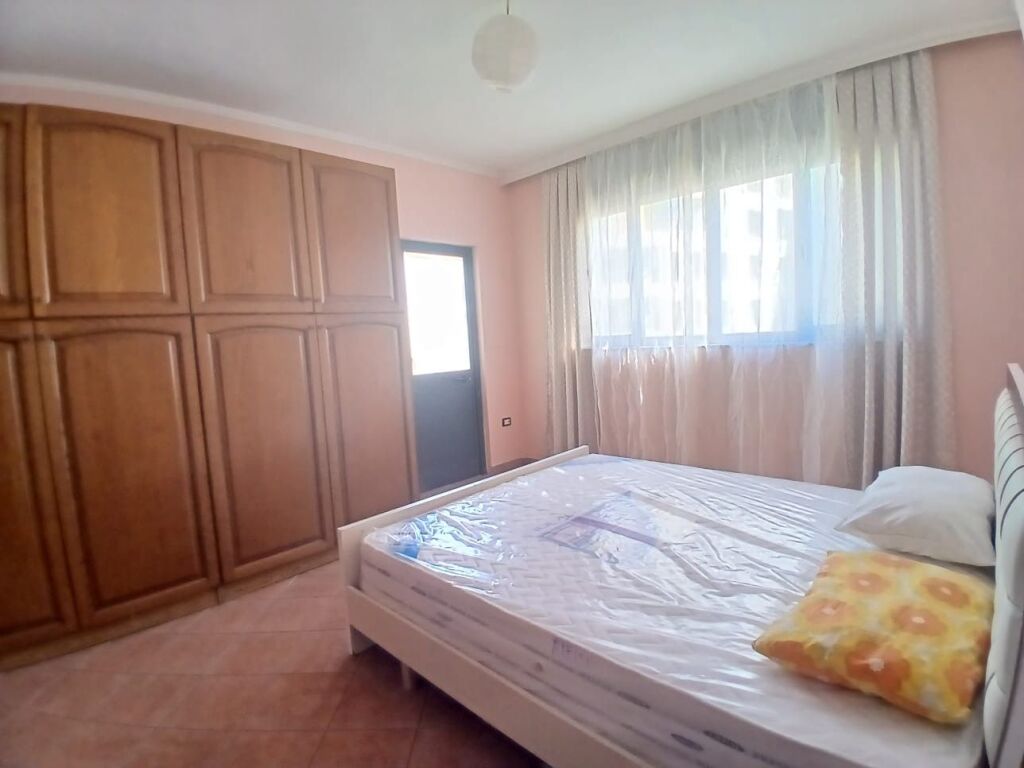 Jepet Me Qera Apartament 2+1+2 Tualete +2 Ballkone