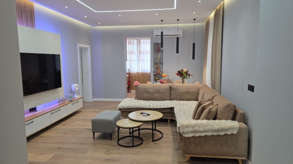 Shitje | Vilë | Rruga Leandro Zoto | 700000 €