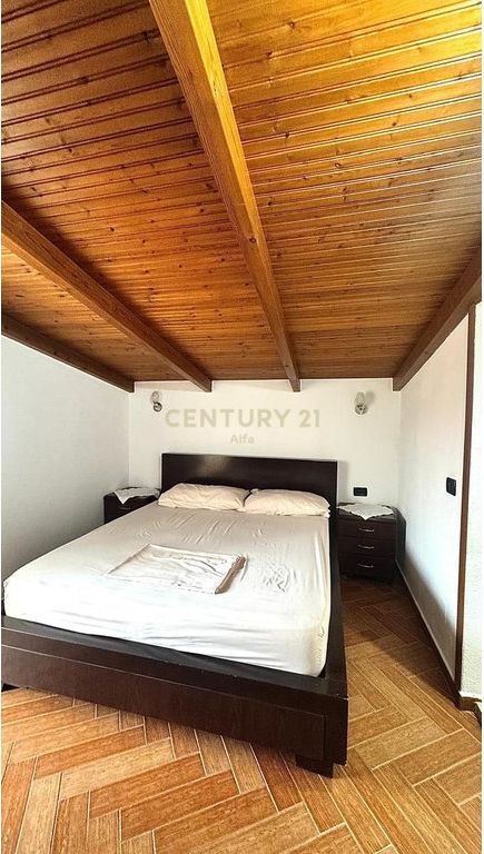 Jepet me qira apartament 3+1+2 tualete tek Vilat Gjermane!