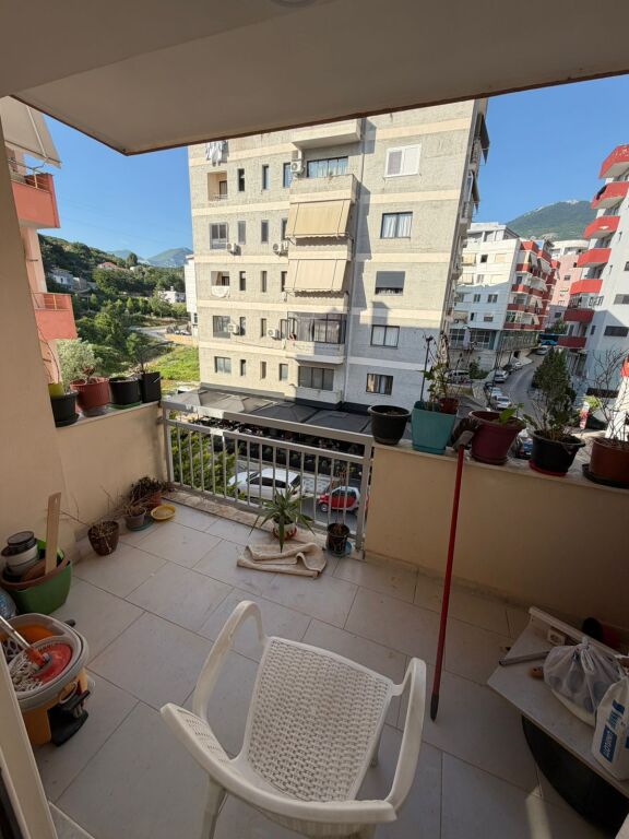 Apartament 3+1+2 per shitje Rruga e Thesarit Fresk !