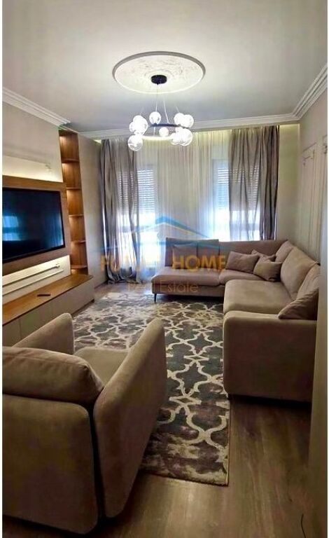 Affitto Appartamento 1+1 | 21 Dhjetori, Complesso Kontakt, Tirana