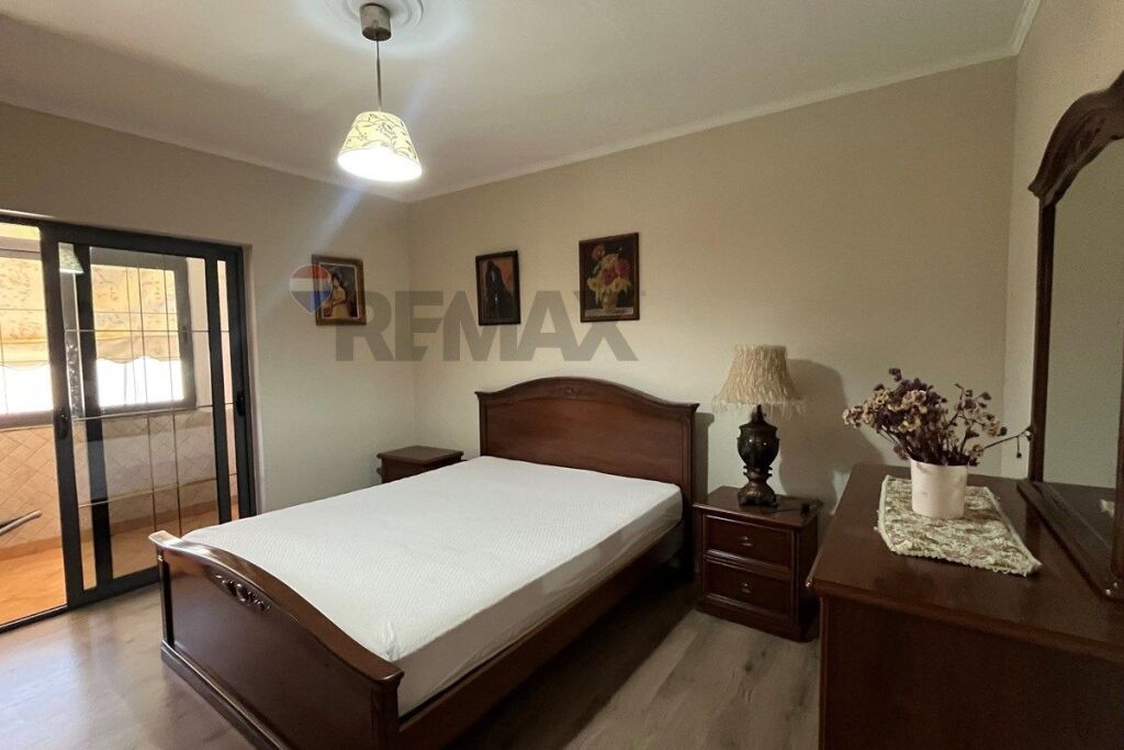 Apartament 2+1 Rruga Fortuzi, pranë Bulevardit Zogu i Parë, Tiranë.