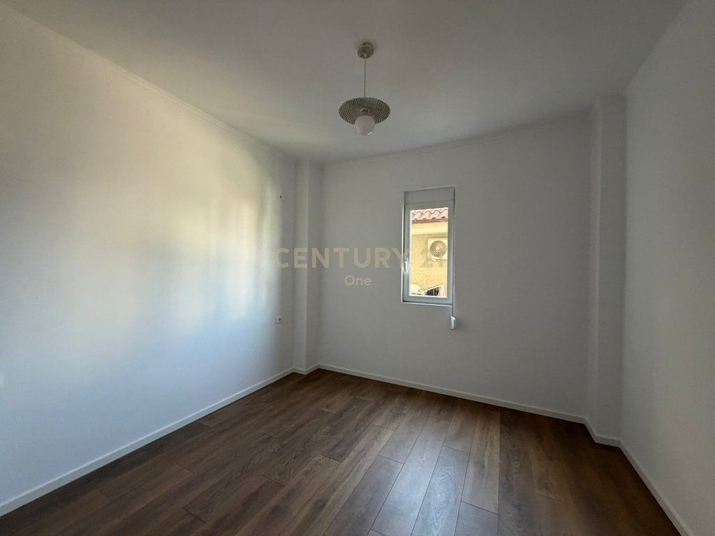 SHITET APARTAMENT 1+1 TEK RRUGA DRITAN HOXHA 128,000 €