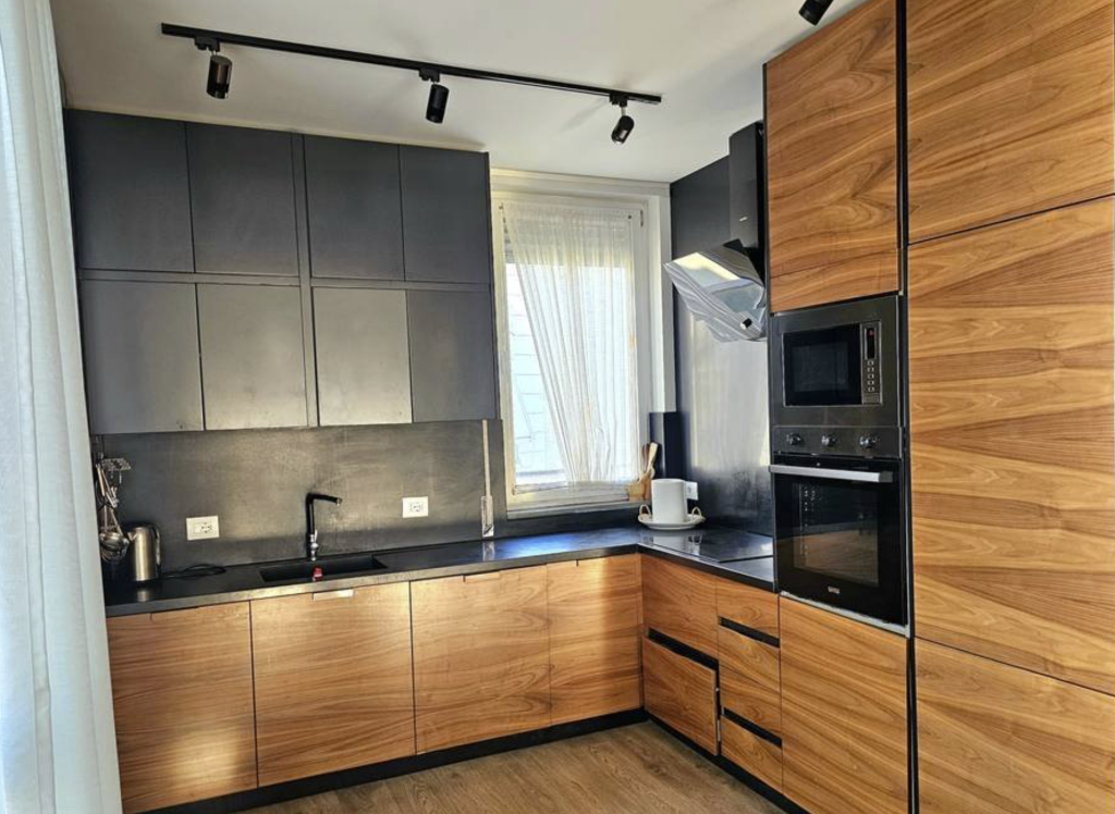 PREMIUM APARTAMENT 3+1+PARKIM PRANE KOPSHTIT BOTANIK