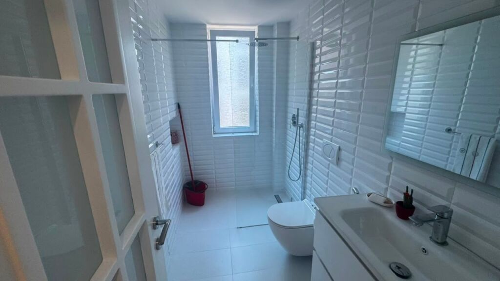 Jepet me Qira: Apartament 1+1 me Garderobë te Garda