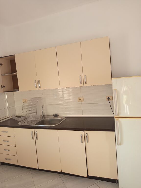 Apartment 1+1. 30000 leke Astir