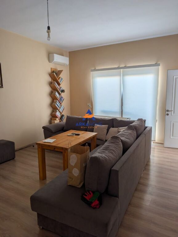 JEPET APARTAMENT ME QERA 2+1+BALLKONE "FRESK" 500 EURO