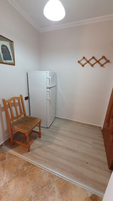 Apartament 1+1 me qera ne Myslym Shyr prane Kastratit