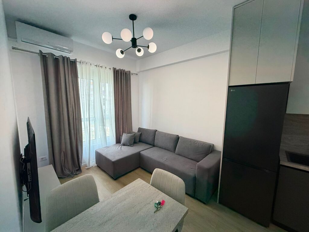 Apartament me qera 1+1 Kadiu
