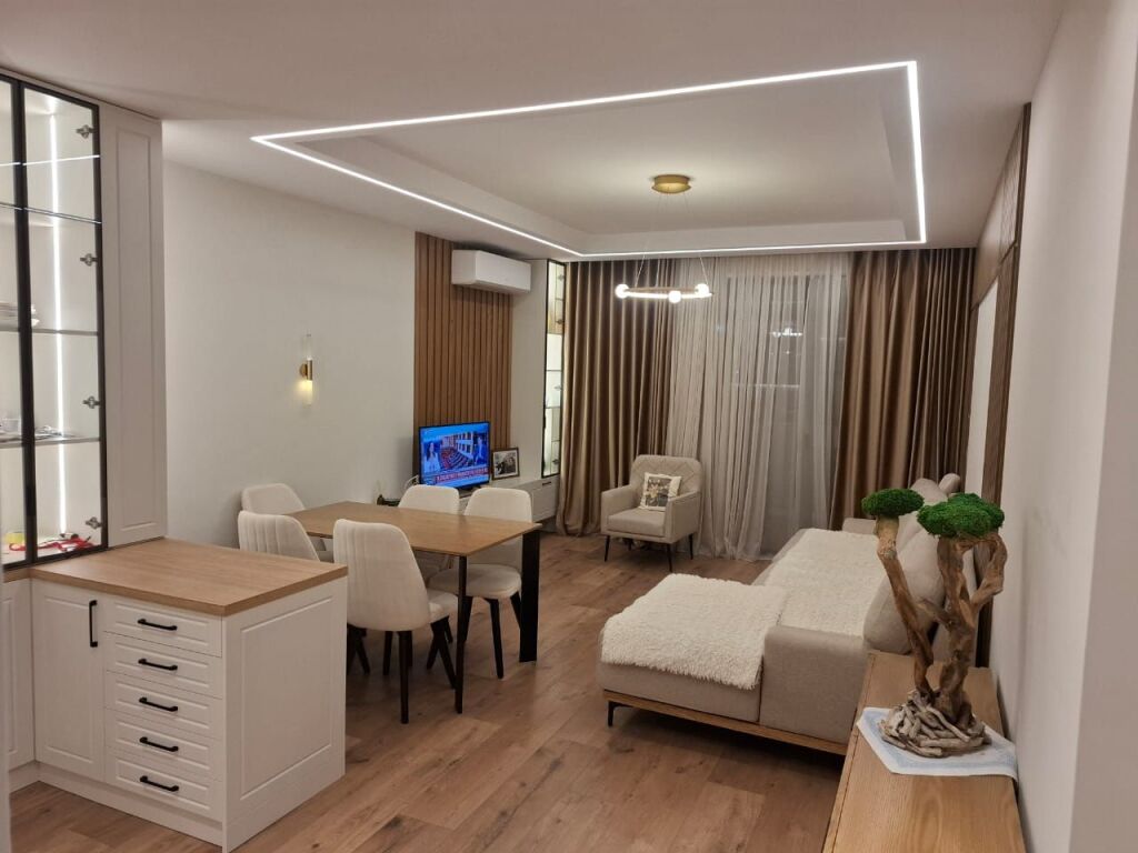 Jepet me qira apartament 2+1+2