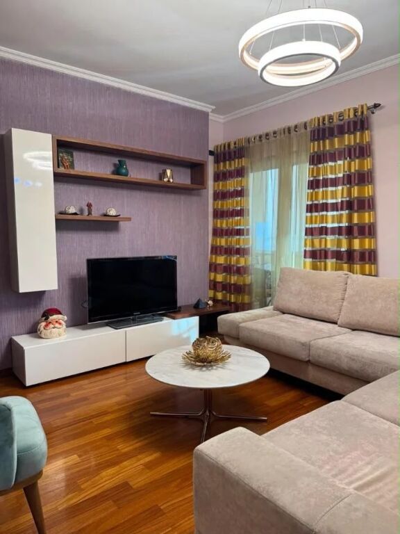 Apartament 2+1 per qera Air Albania !