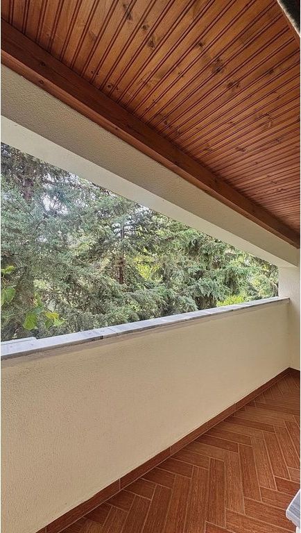 Jepet me qira apartament 3+1+2 tualete tek Vilat Gjermane!