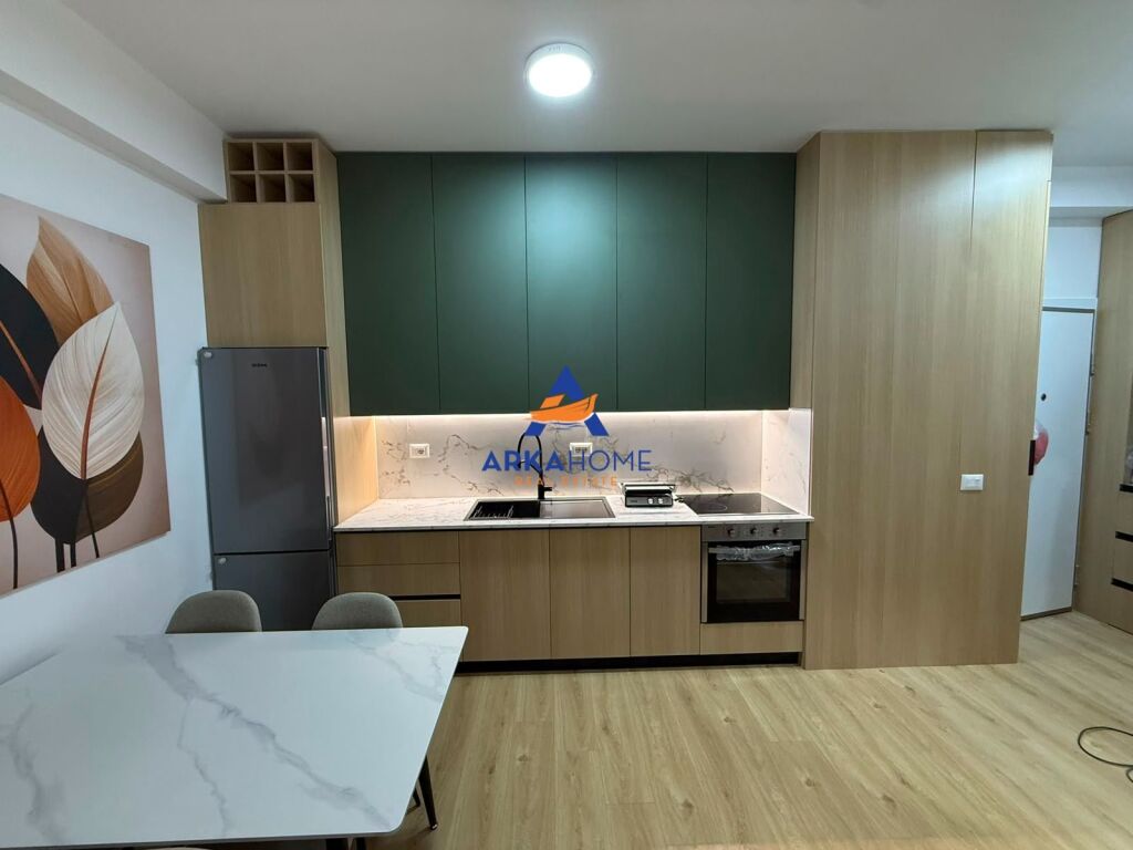 APPARTAMENTO IN AFFITTO 1+1+ BALCONE "ALI DEMI, COMPLESSO KADIU" 50.000 LEKE