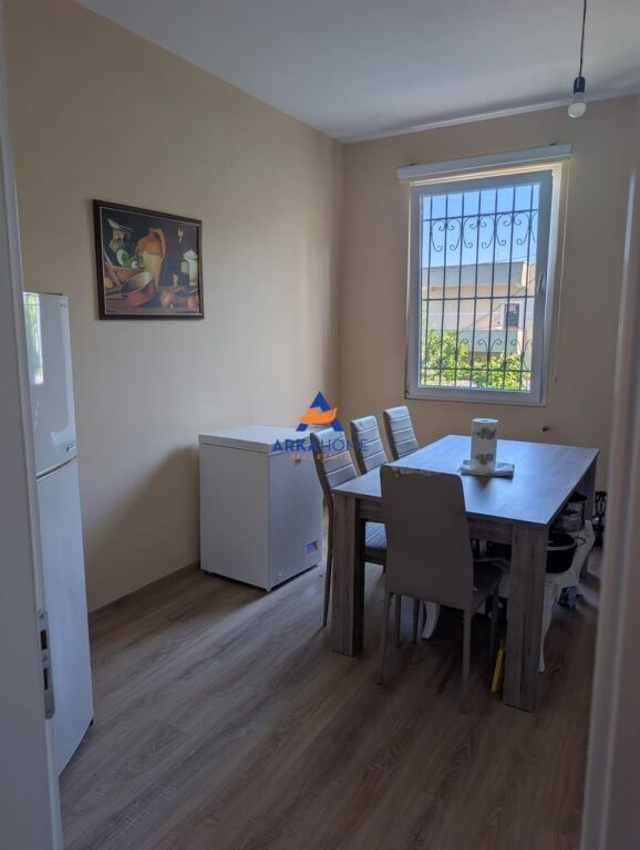 JEPET APARTAMENT ME QERA 2+1+BALLKONE "FRESK" 500 EURO