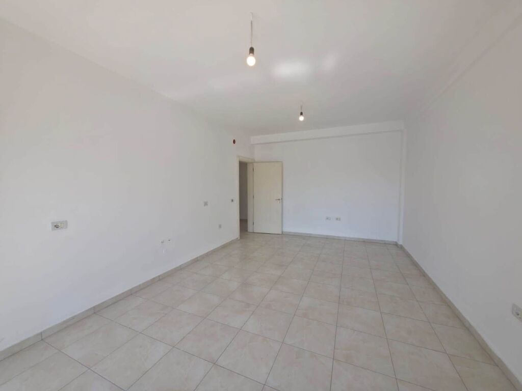 OKAZION!!! SHITET APARTAMENT 3+1+2 PRANE CASA ITALIAS