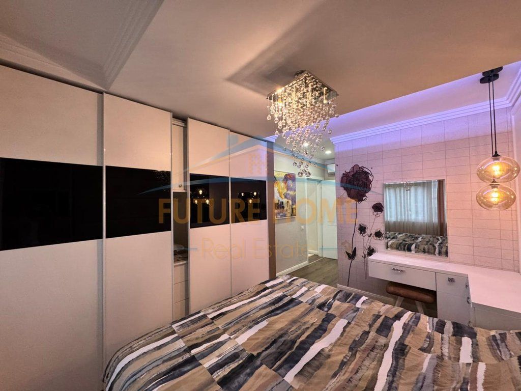 Shitet, Apartament 2+1+2, Kompleksi "FZ 2", Liqeni i Thatë.
