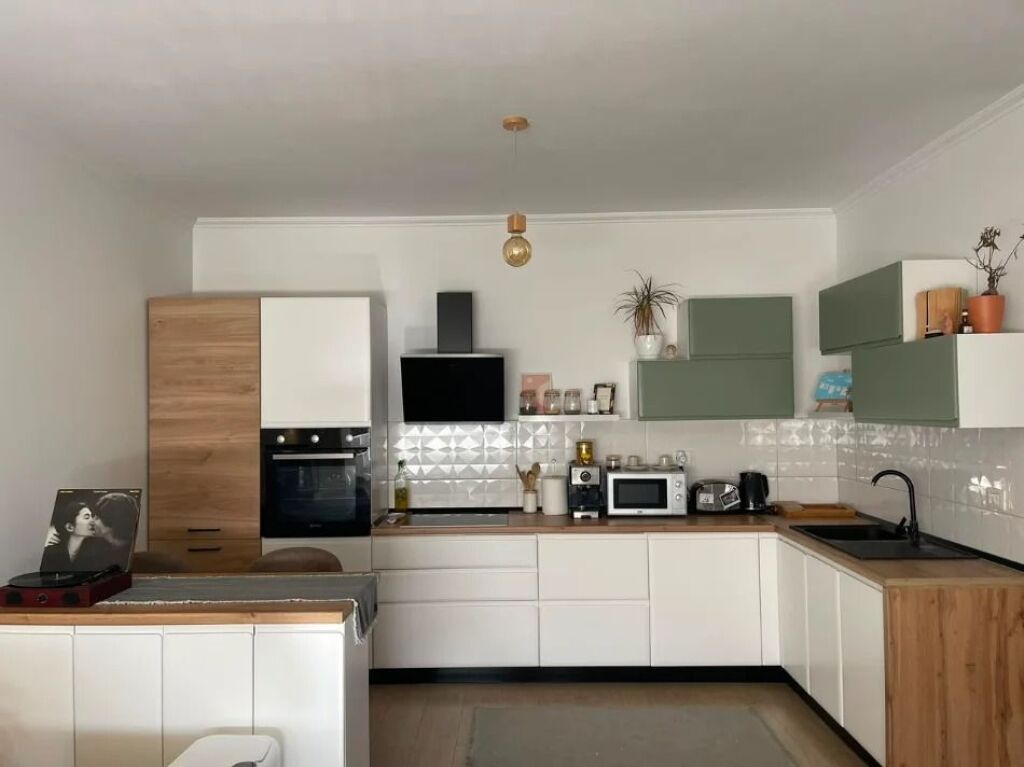 JEPET APARTAMENT ME QERA 1+1, DON BOSKO