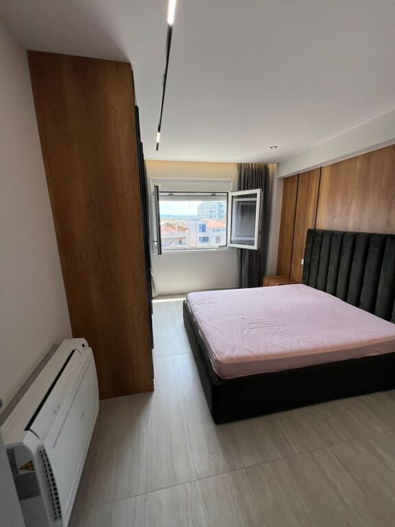 Shitet Apartament 2+1 në Lagjen 17, pranë Ujësjellësit, Durrës