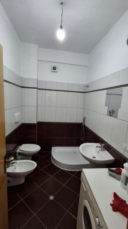 **Apartament me Qira – Eftali Koçi, Durrës**