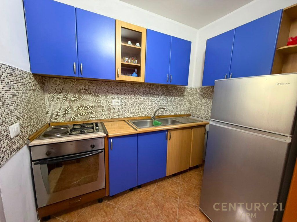 Apartament 3+1+2 per shitje tek Ali Demi