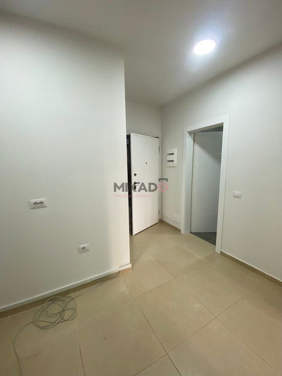 Locale in Affitto - Via Kosovareve!
