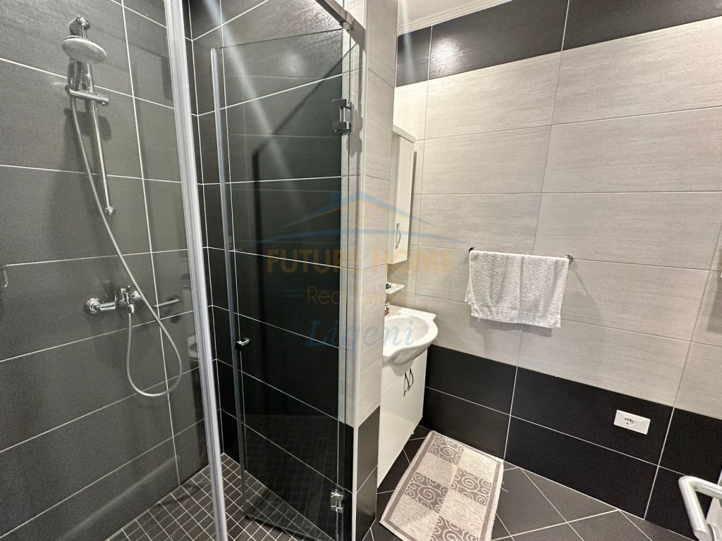 Qera, Apartament 3+1+2, Residenca Alba, Tiranë. 1,100 €