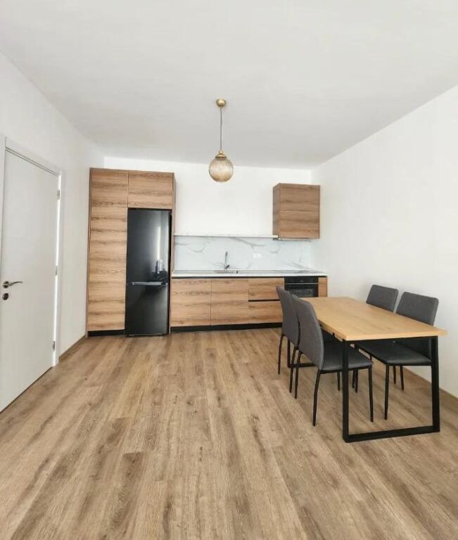 Jepet me qira apartament 1+1 | Kompleksi Arlis, Rruga e Dibrës