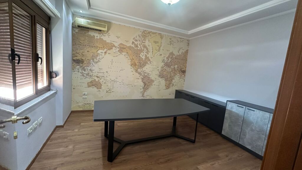 Apartament 3+1 per qira ne Bllok