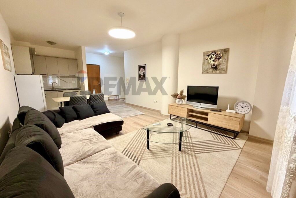 Jepet me Qira: Apartament 1+1 (Pranë Pavarotit / Kopshti Zoologjik)