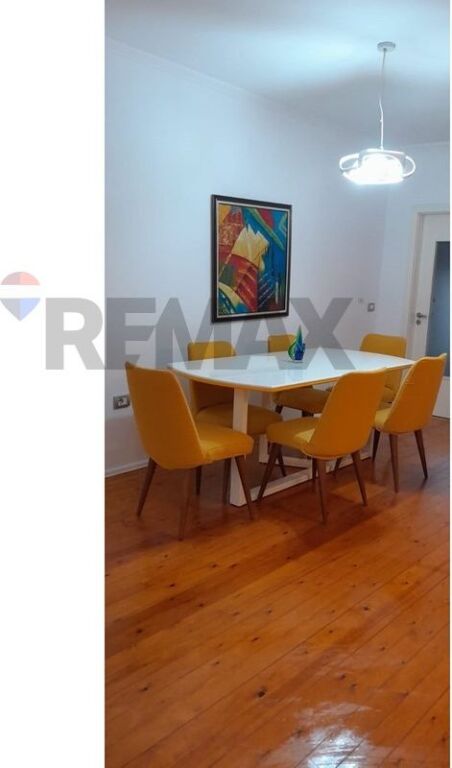 Apartament 2+1+2 me ballkon, Liqeni i Tiranës, Rruga e Kosovarëve, Tiranë.
