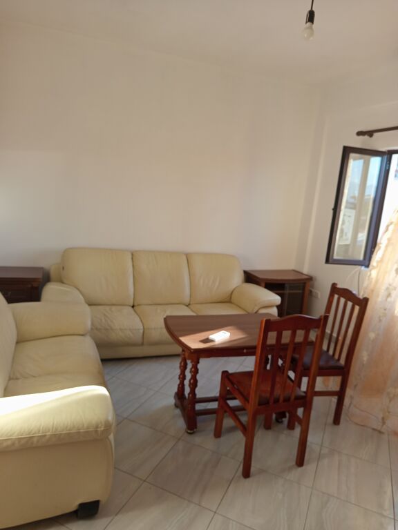 Apartment 1+1. 30000 leke Astir